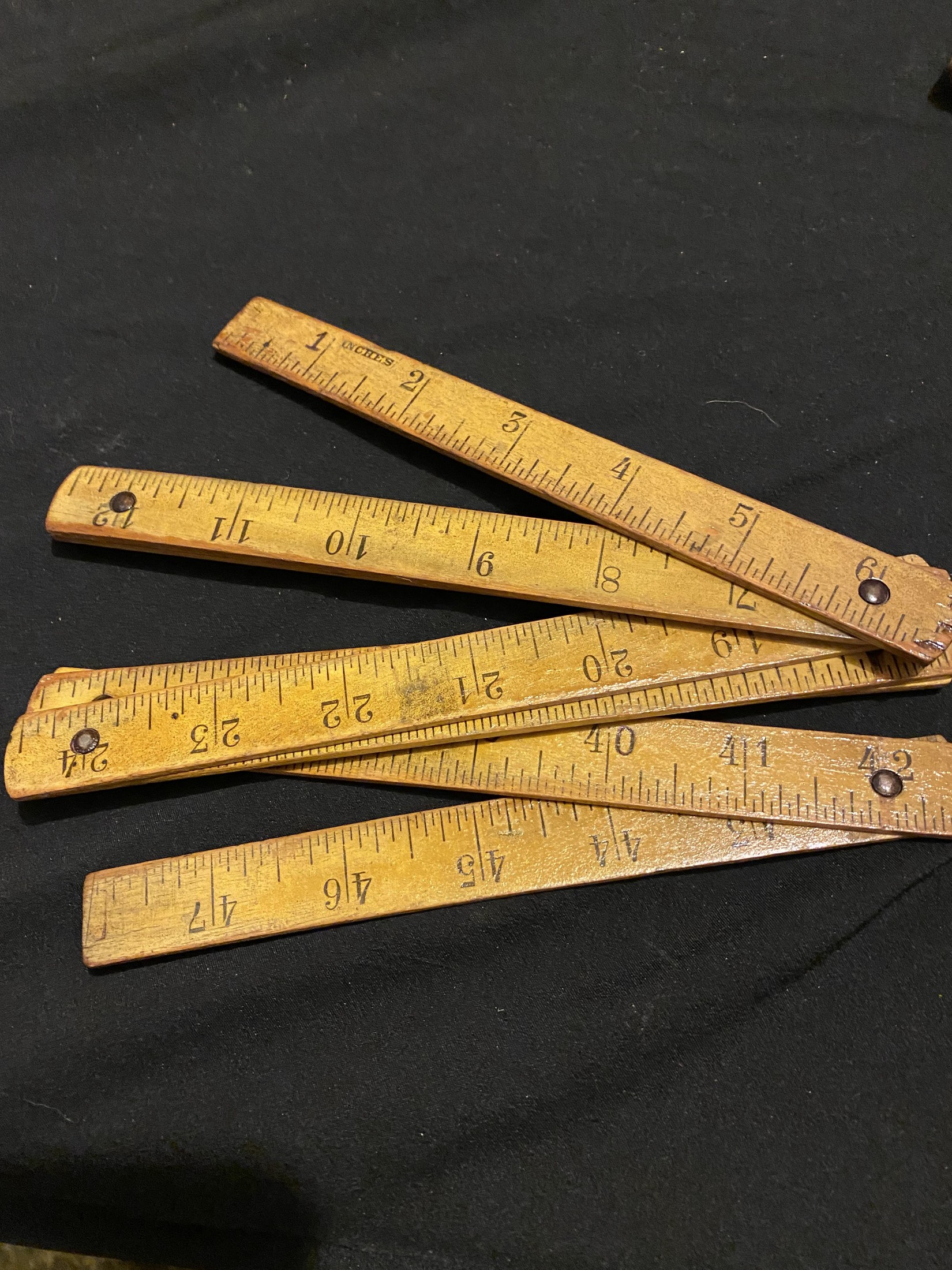 Vintage Wooden Folding Ruler (4-Foot Zigzag Rule)